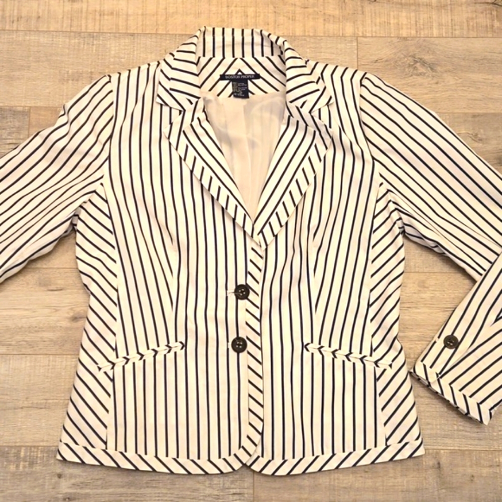 Boston Proper White & Navy Blue Pinstripe Blazer